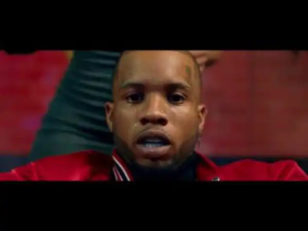 Tory Lanez – Broke Leg (feat. Quavo & Tyga)